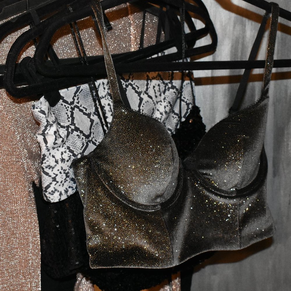 Viictoria Secret Shimmery Grey/Blue Bra 36b